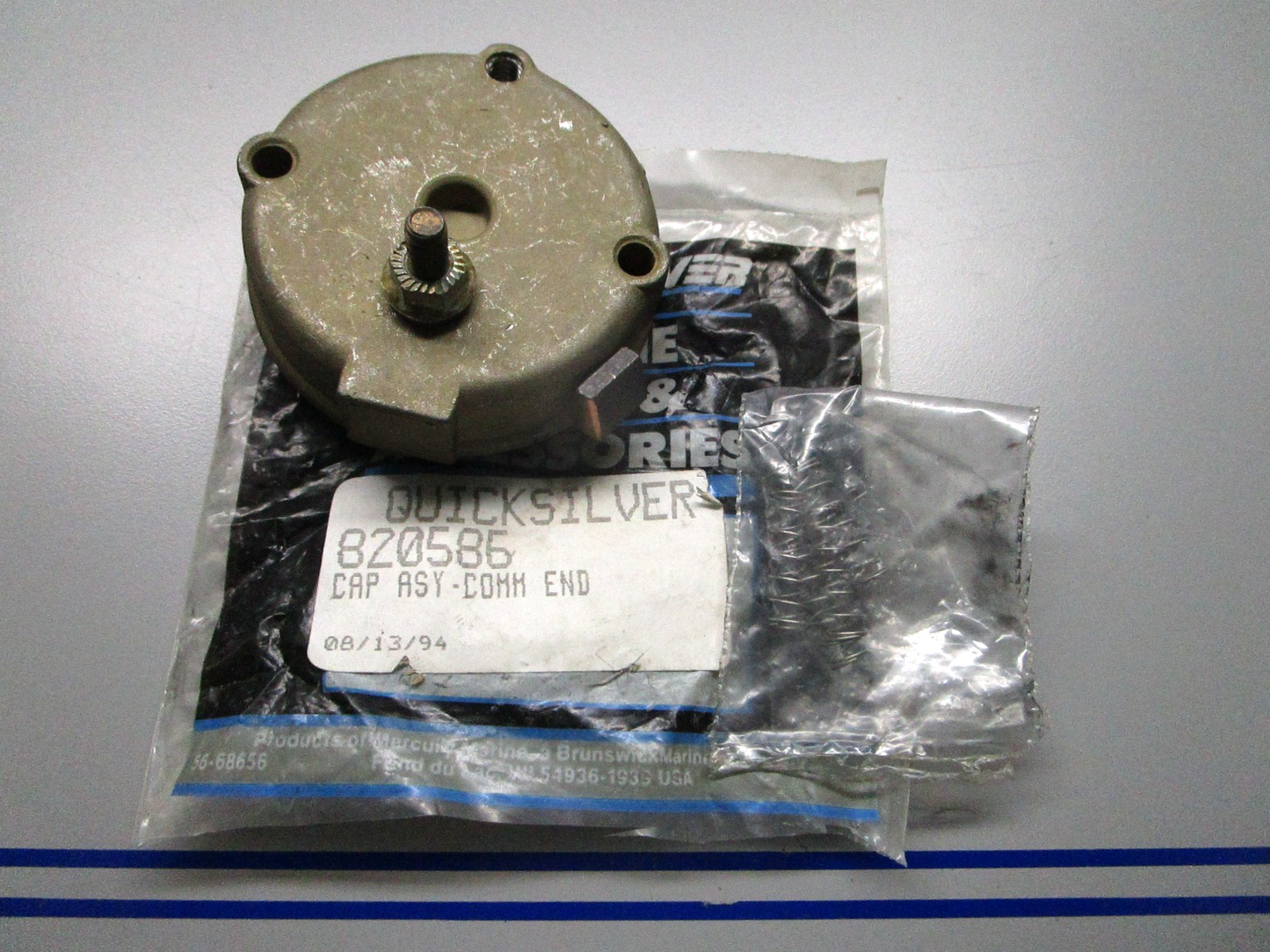 *NEW OEM* 0810 Mercury Quicksilver Commutator End Cap Assembly 820586