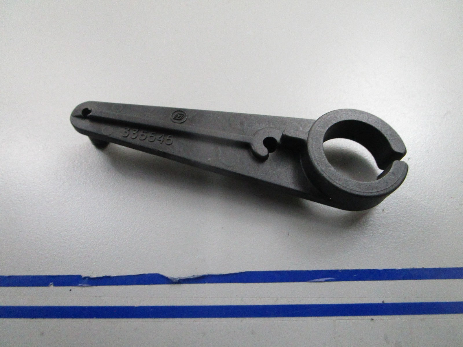 *NEW OEM* 0810 OMC Johnson Evinrude Roller Arm 335545 0335545