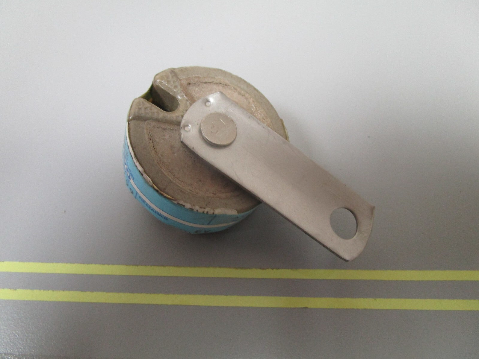 *NEW OEM* 0810 Volvo Penta Resistance 831875