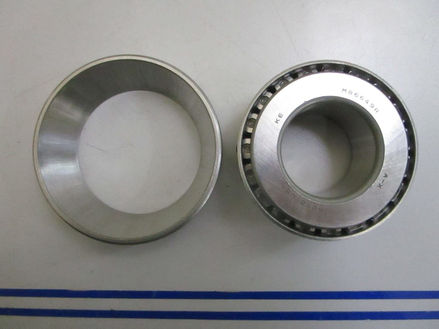 *NEW OEM* 0820 Volvo Penta Roller Bearing 183512