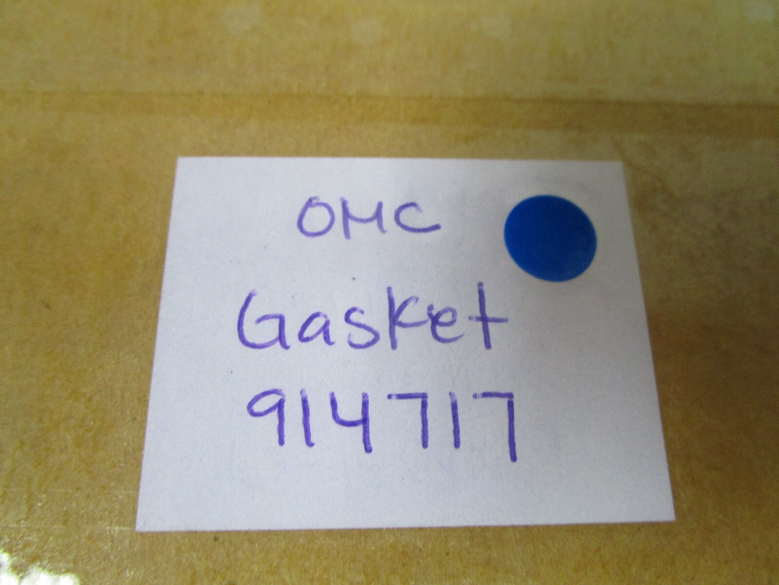 *NEW OEM* 0810 OMC Johnson Evinrude Gasket 914717 0914717