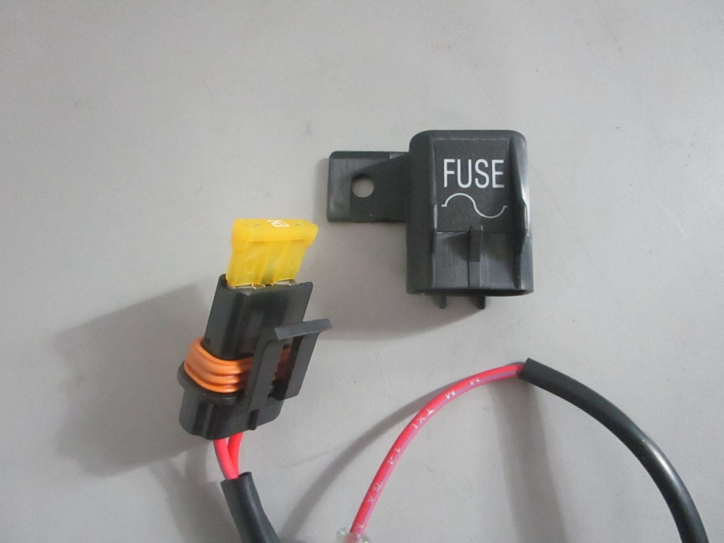 *NEW OEM* 0820 Mercury Quicksilver Fuse Harness 84-859451A02