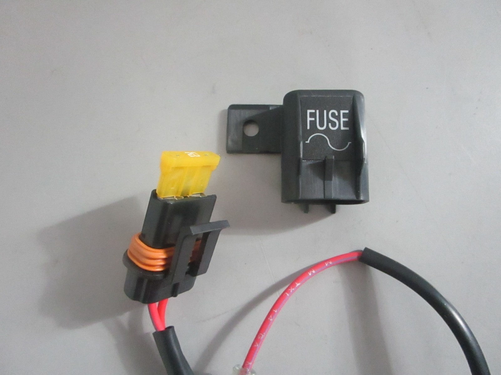 *NEW OEM* 0820 Mercury Quicksilver Fuse Harness 84-859451A02