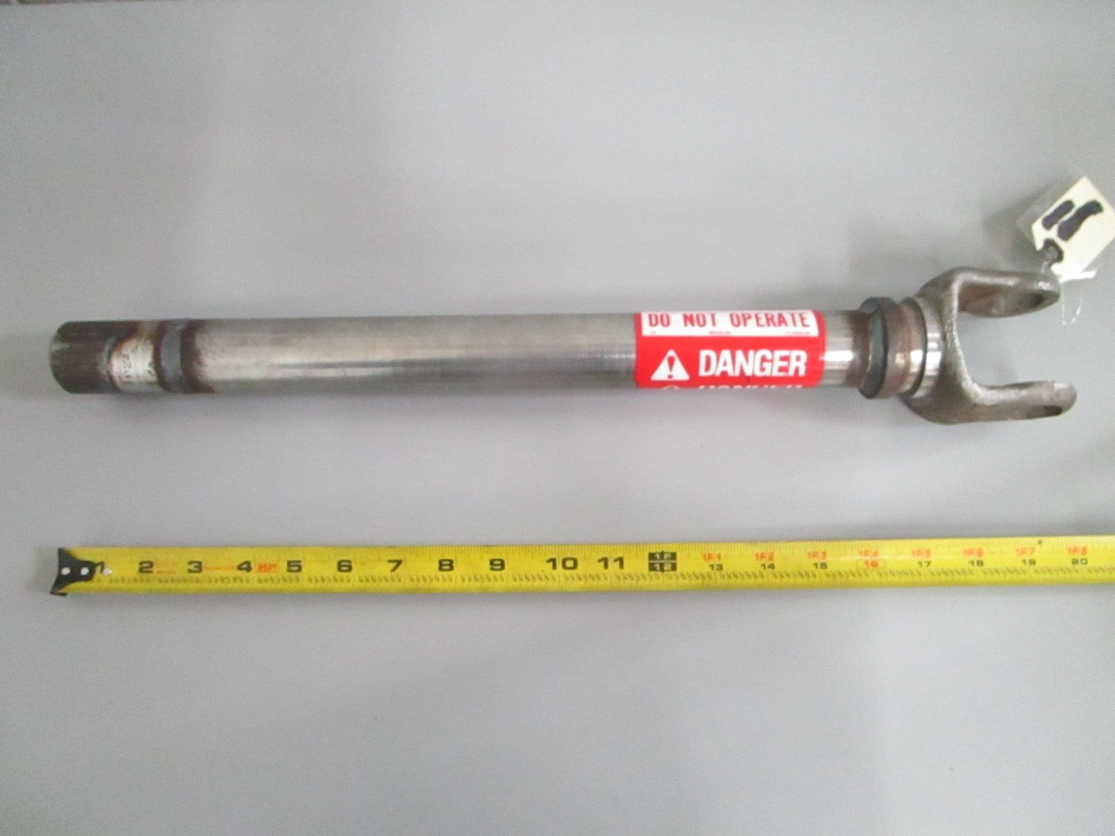 NEW OEM Weasler Yoke & Shaft Assy 0820