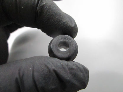 *NEW OEM* 0810 OMC Johnson Evinrude Cap 331864 0331864