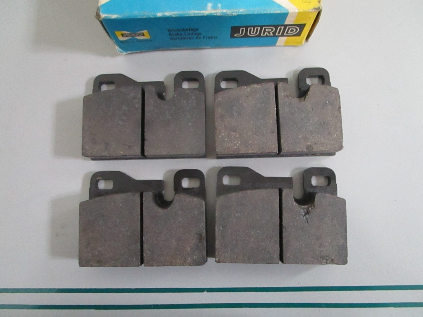 NEW OEM 92835294200 Porsche Jurid Brake Pad Set 0820