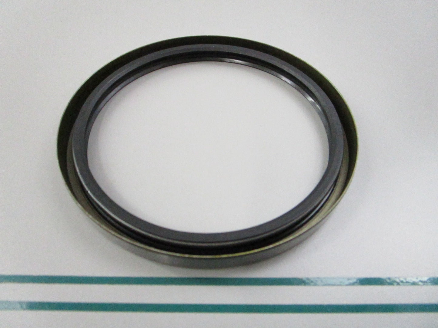 NEW LP1400-9345 For: LPM Total Source Oil Seal 0810