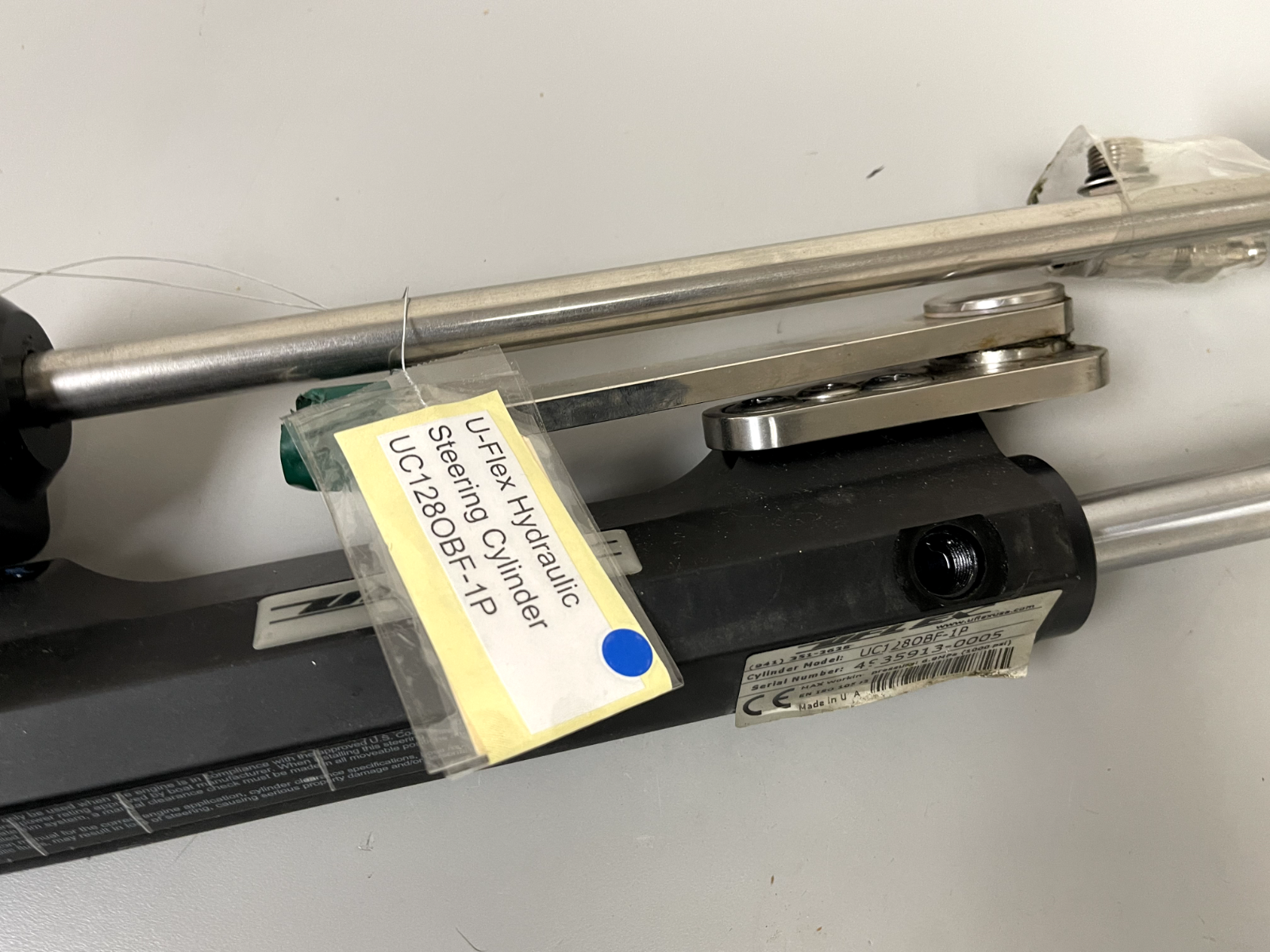 *NEW OEM* 0670 UFLEX Hydraulic Steering Cylinder UC128OBF-1P UC128OBF 1P