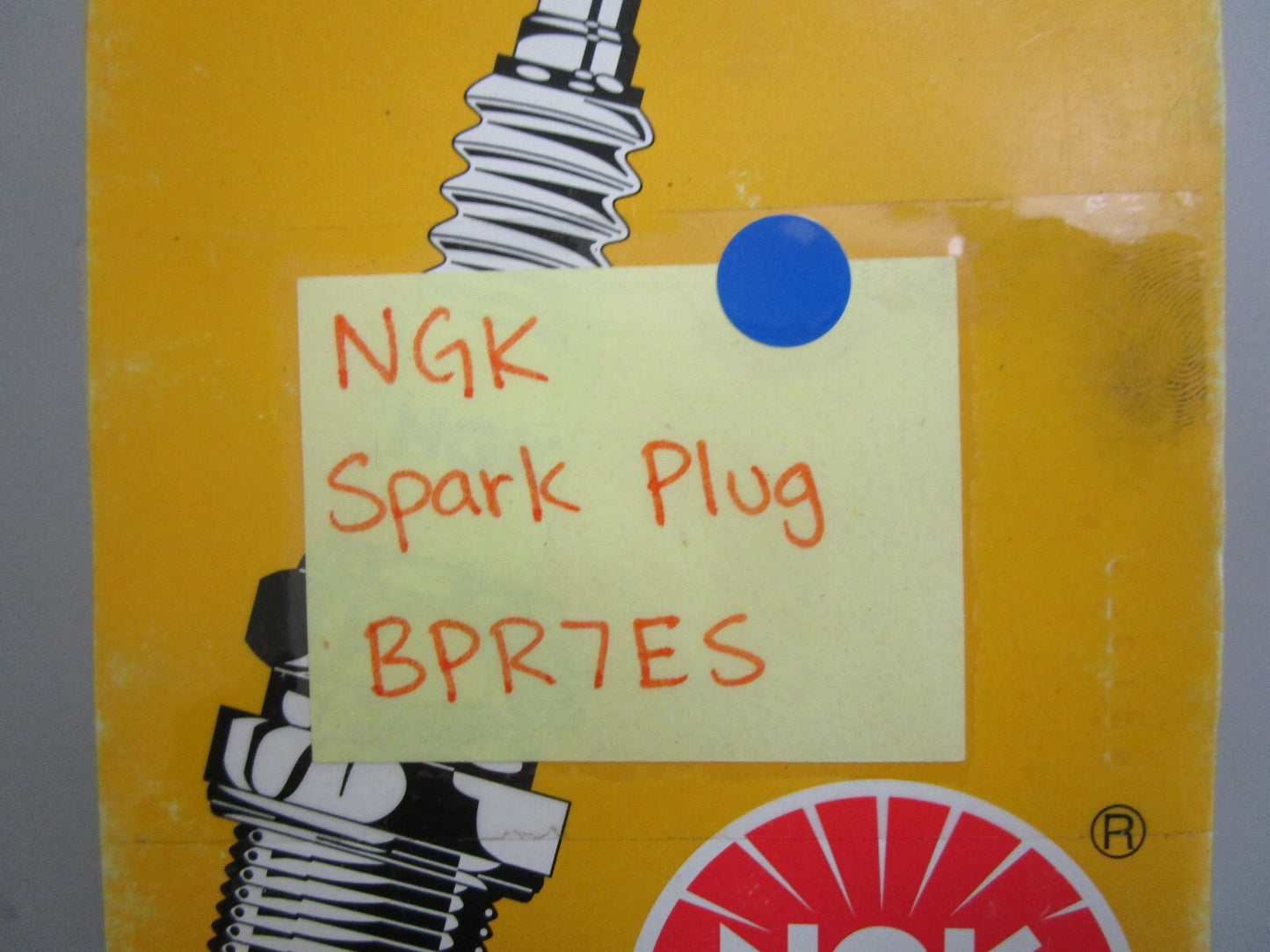 *NEW* (LOT OF 10) 0820 NGK Spark Plug BPR7ES