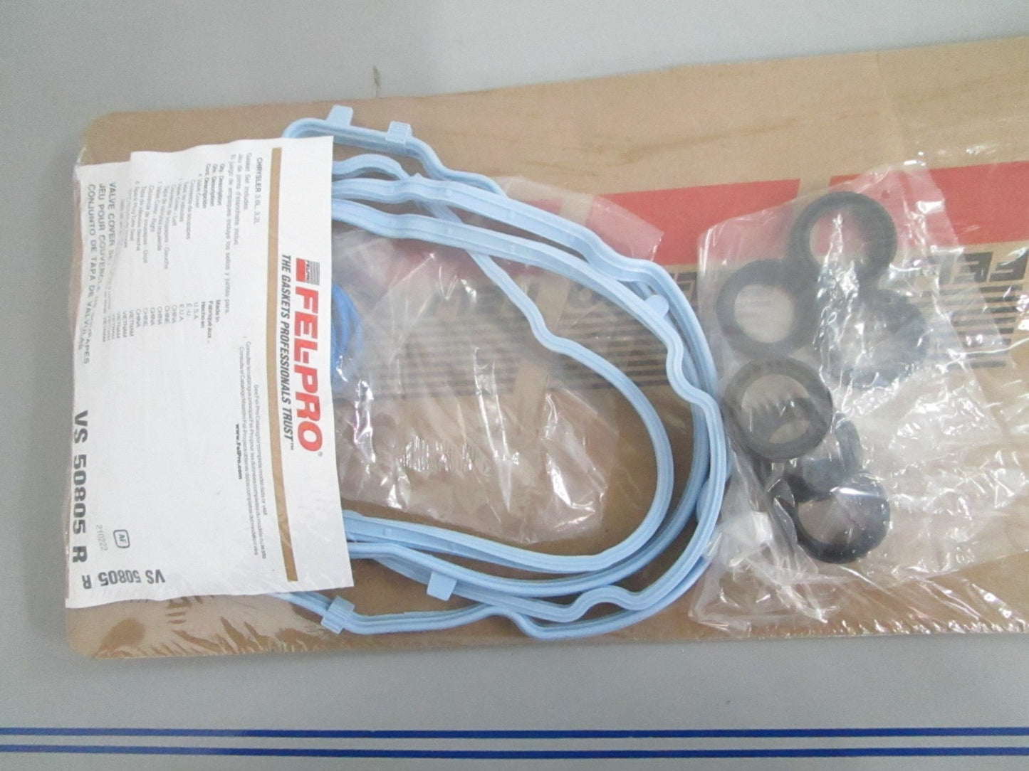 *NEW* 0820 Fel-Pro Valve Cover Gasket Set VS50805R