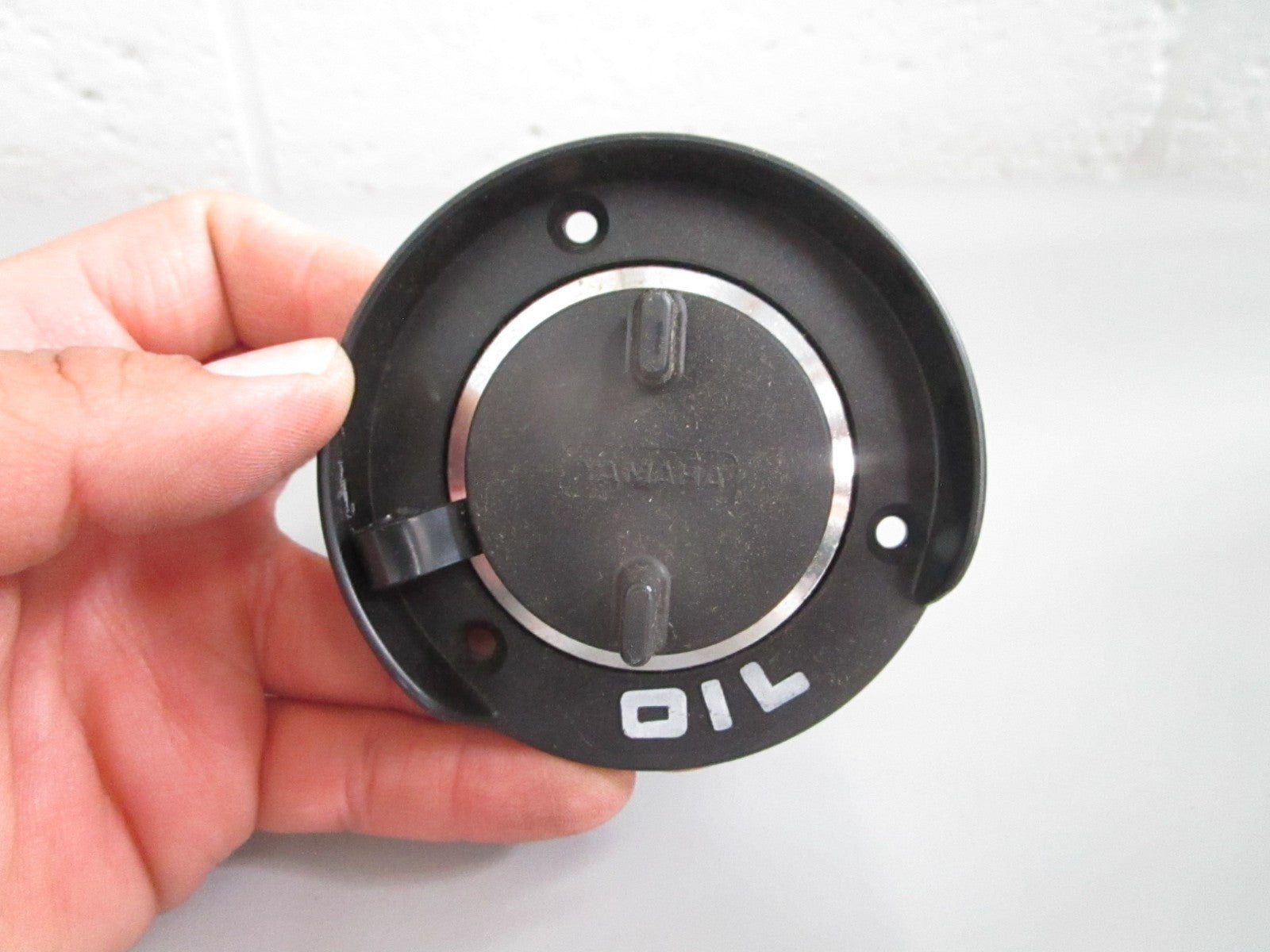 NEW OEM ABB-PLATE-DE-CK Yamaha Oil Deck Plate 0820