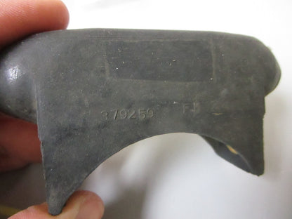 *NEW OEM* 0810 OMC Johnson Evinrude Bumper 379259 0379259