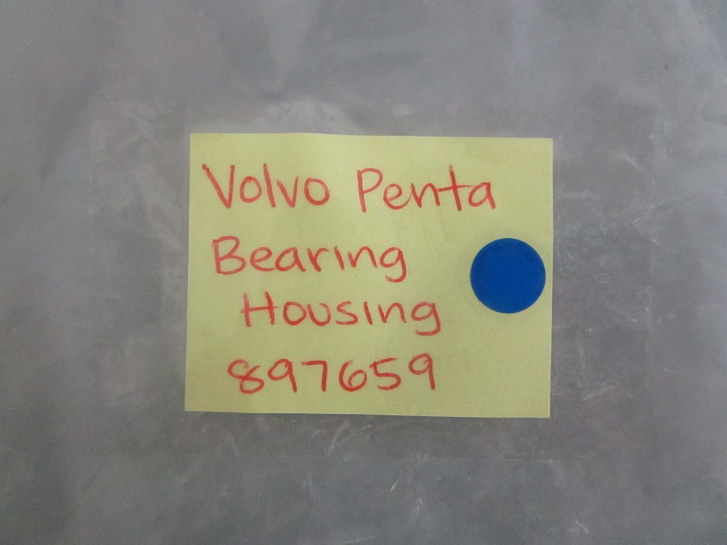 *NEW OEM* 0820 Volvo Penta Bearing Housing 897659