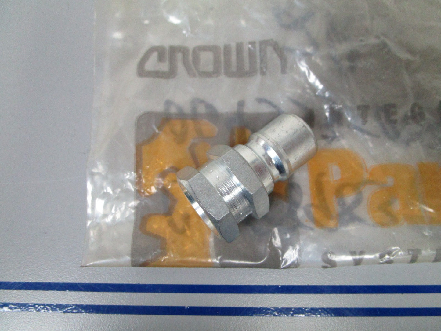 NEW OEM 064333-003 Crown Fitting 0720