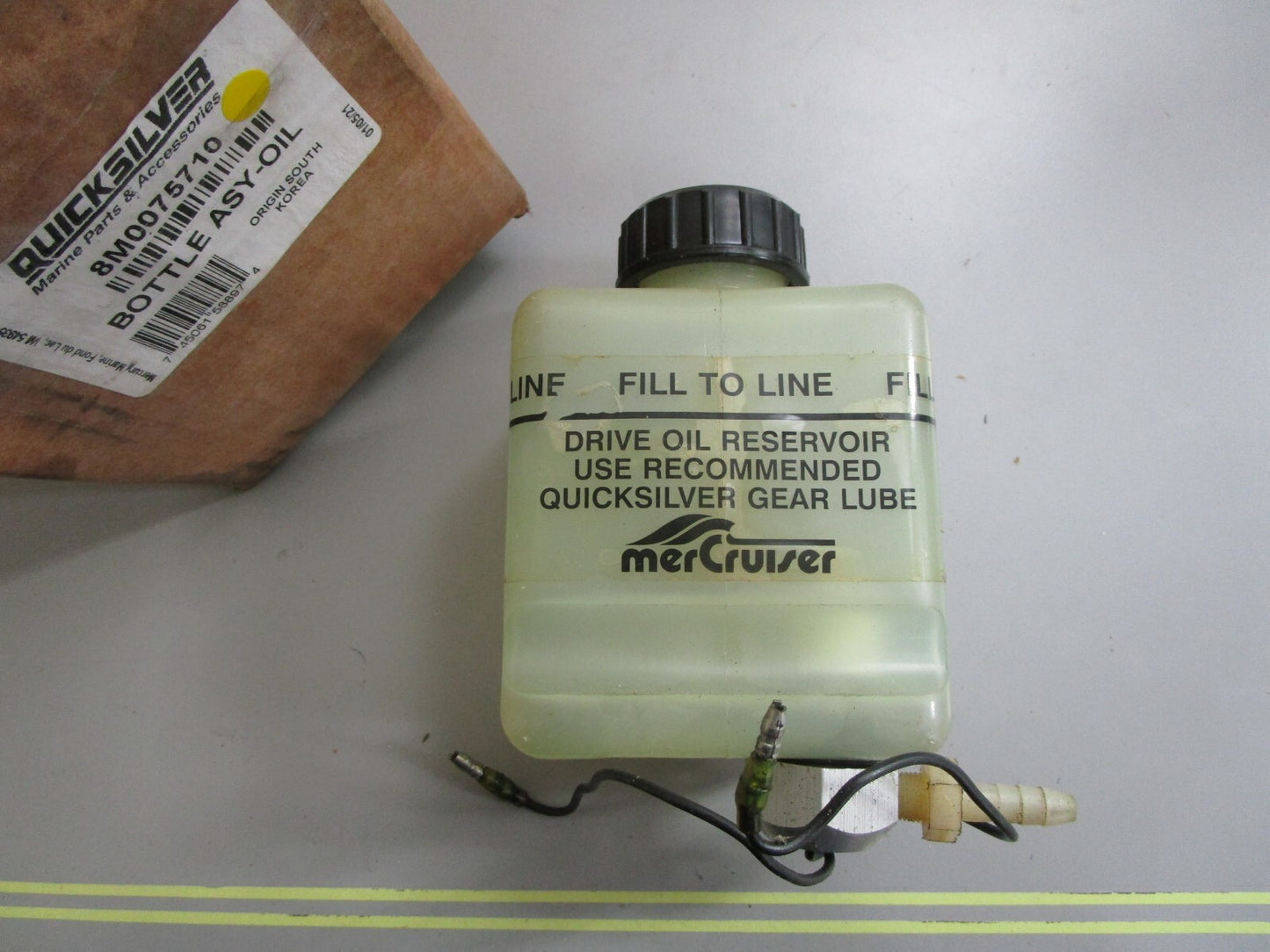 *NEW OEM* 0820 Mercury Quicksilver Oil Bottler Assy 8M0075710