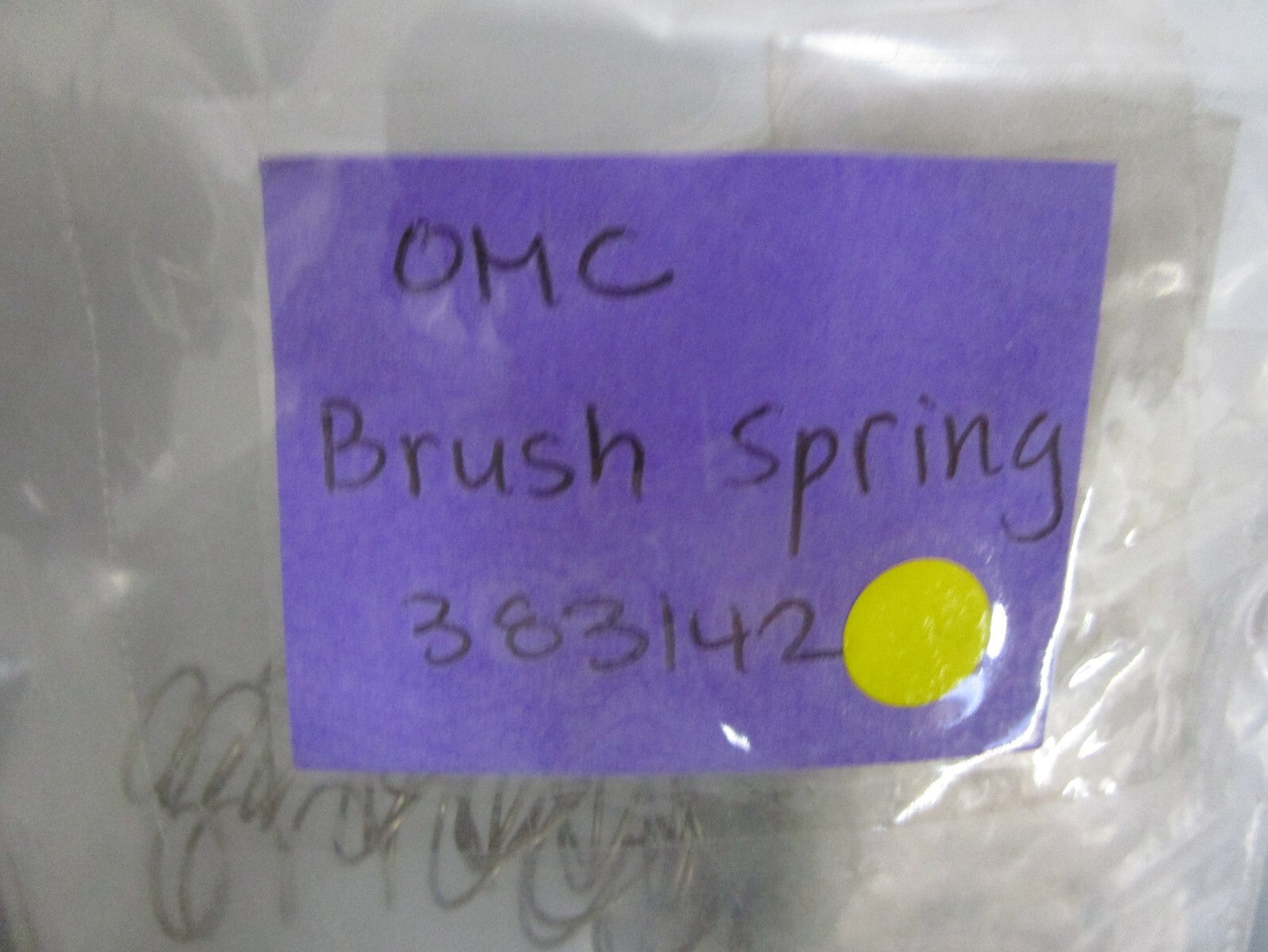 *NEW OEM* (LOT OF 4) 0750 OMC Johnson Evinrude BRUSH SPRING 383142 0383142