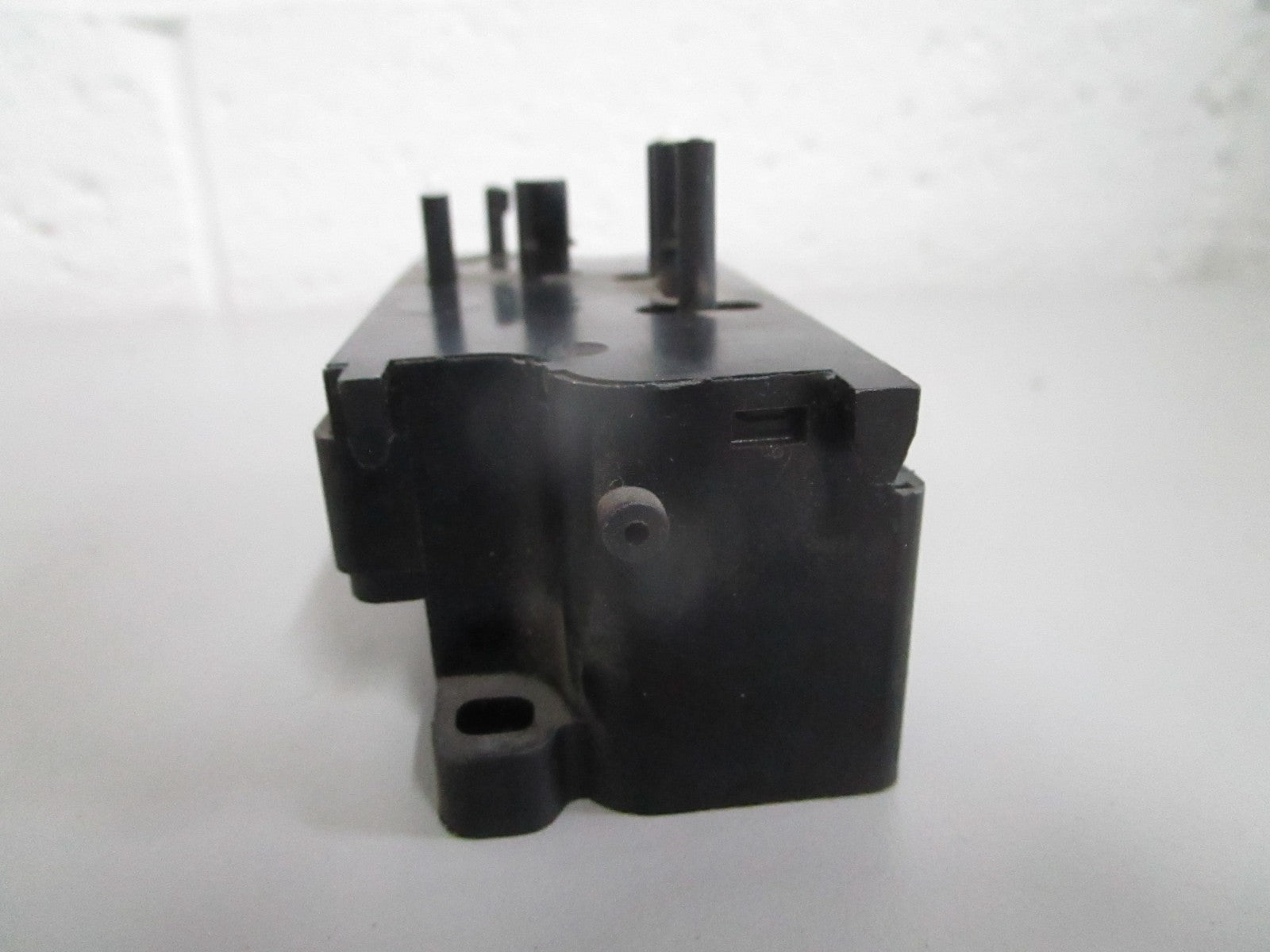 NEW OEM 1248208810 Mercedes-Benz Front Passenger Electric Seat Adjuster 0820
