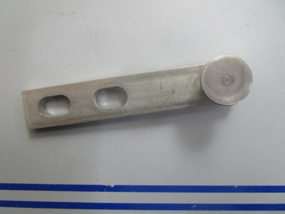 *NEW OEM* 0810 OMC Johnson Evinrude Hook 397630 0397630