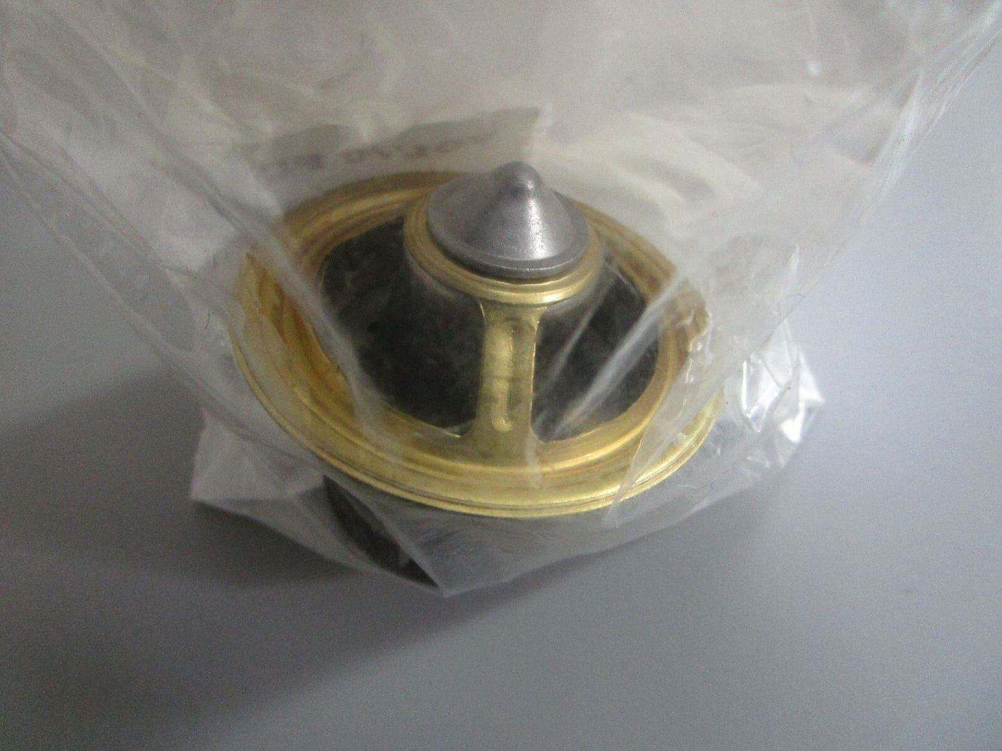*NEW OEM* 0820 Volvo Penta Thermostat 22437602