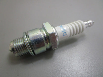 *NEW* (LOT OF 9) 0820 NGK Spark Plug BR5HS