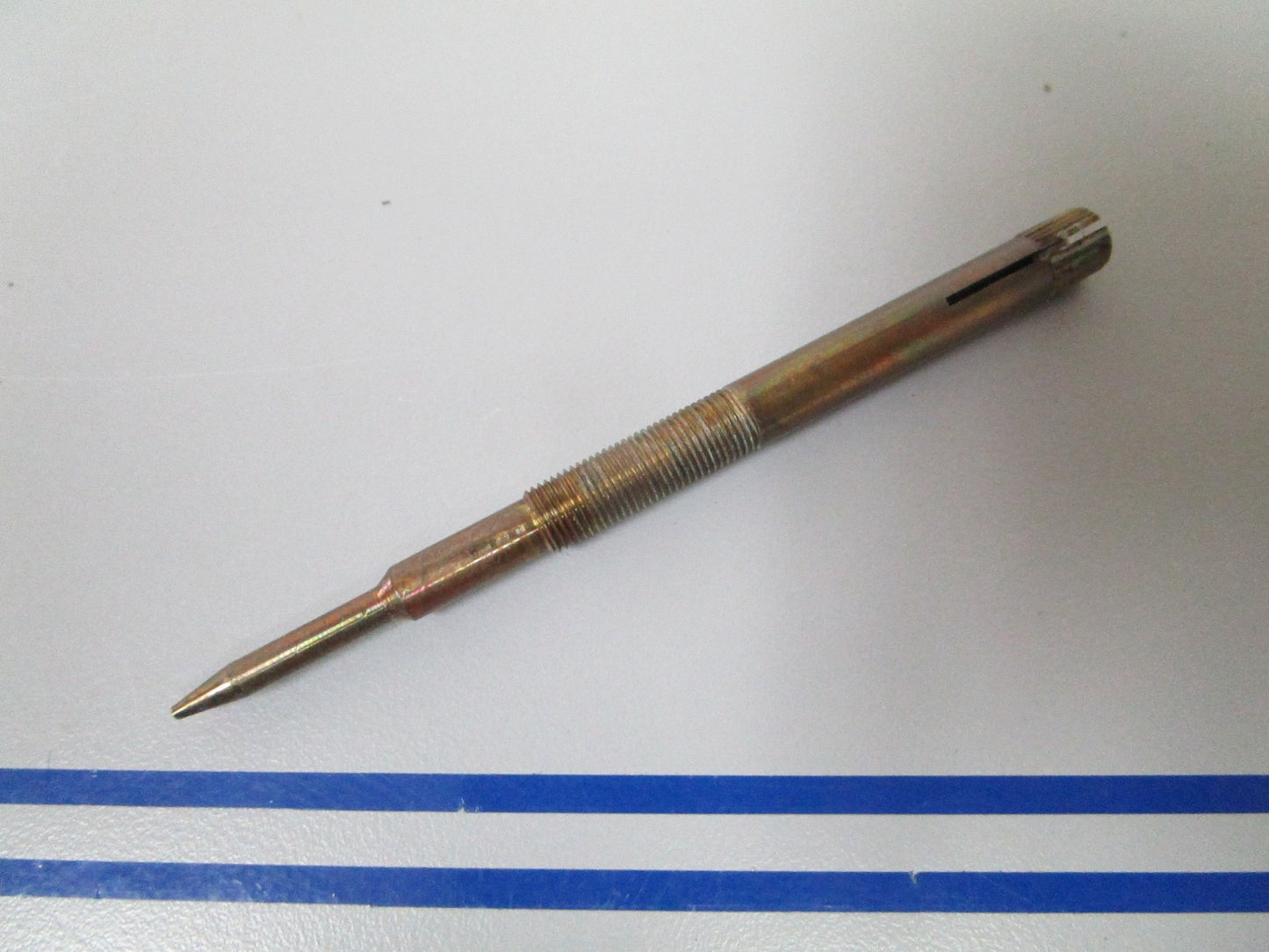 NEW OEM 204426 0204426 OMC Johnson Evinrude Needle Valve 0810