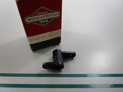 NEW OEM 280272 Briggs & Stratton Bell Crank 0810