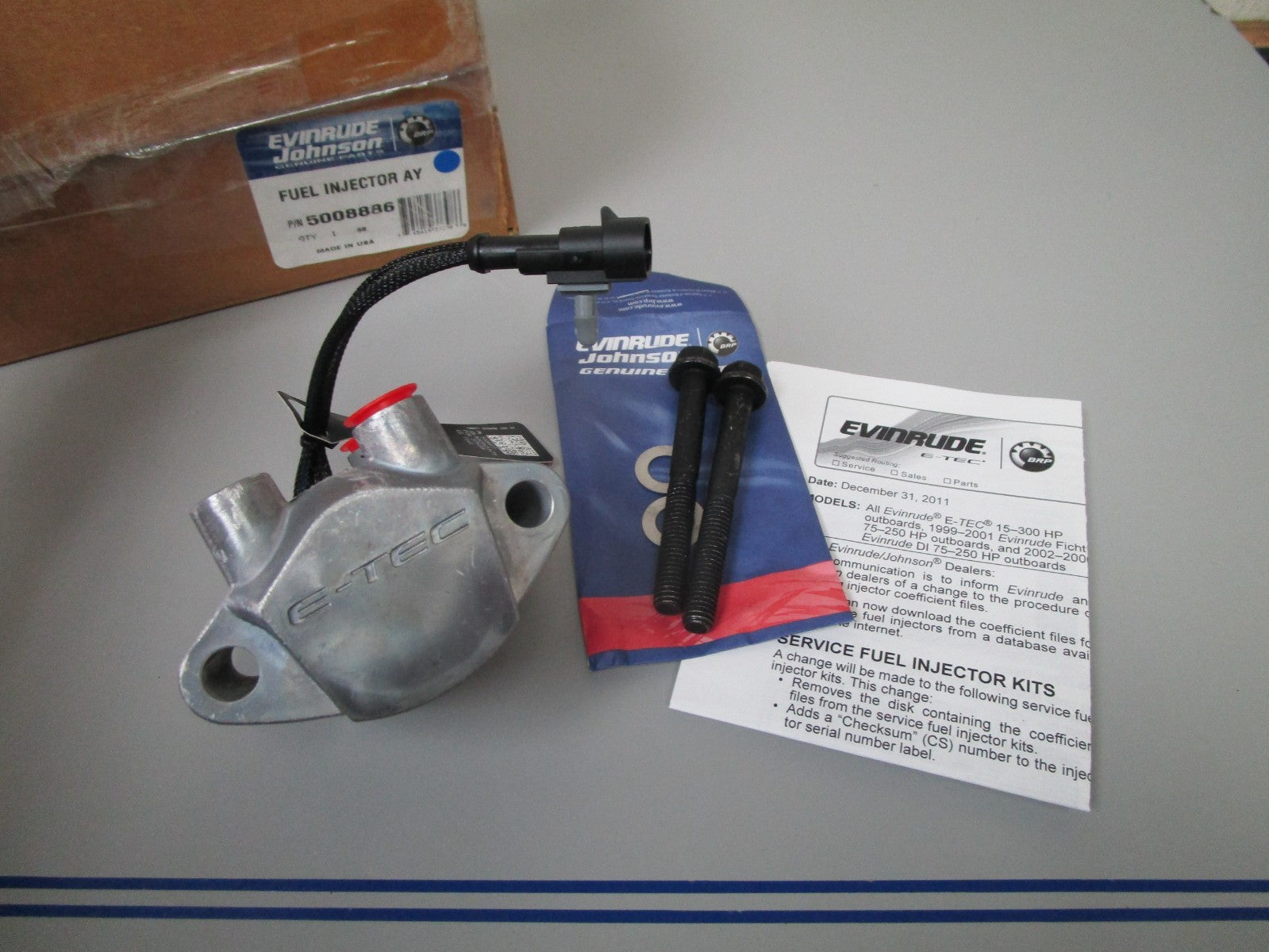 *NEW OEM* 0720 OMC Johnson Evinrude ETEC Fuel Injector Assembly 5008886