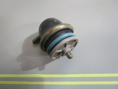 *NEW OEM* 0820 Volvo Penta Pressure Regulator 3861279 23806259