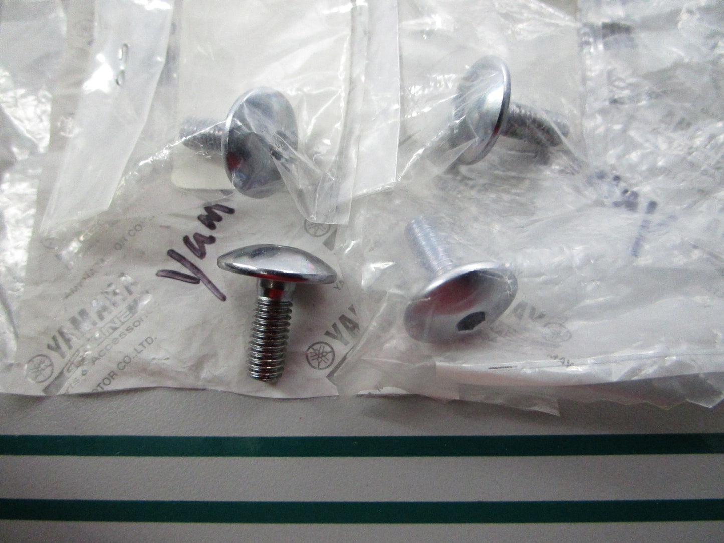 NEW OEM (LOT OF 4) 90110-06200 Yamaha Socket 0810