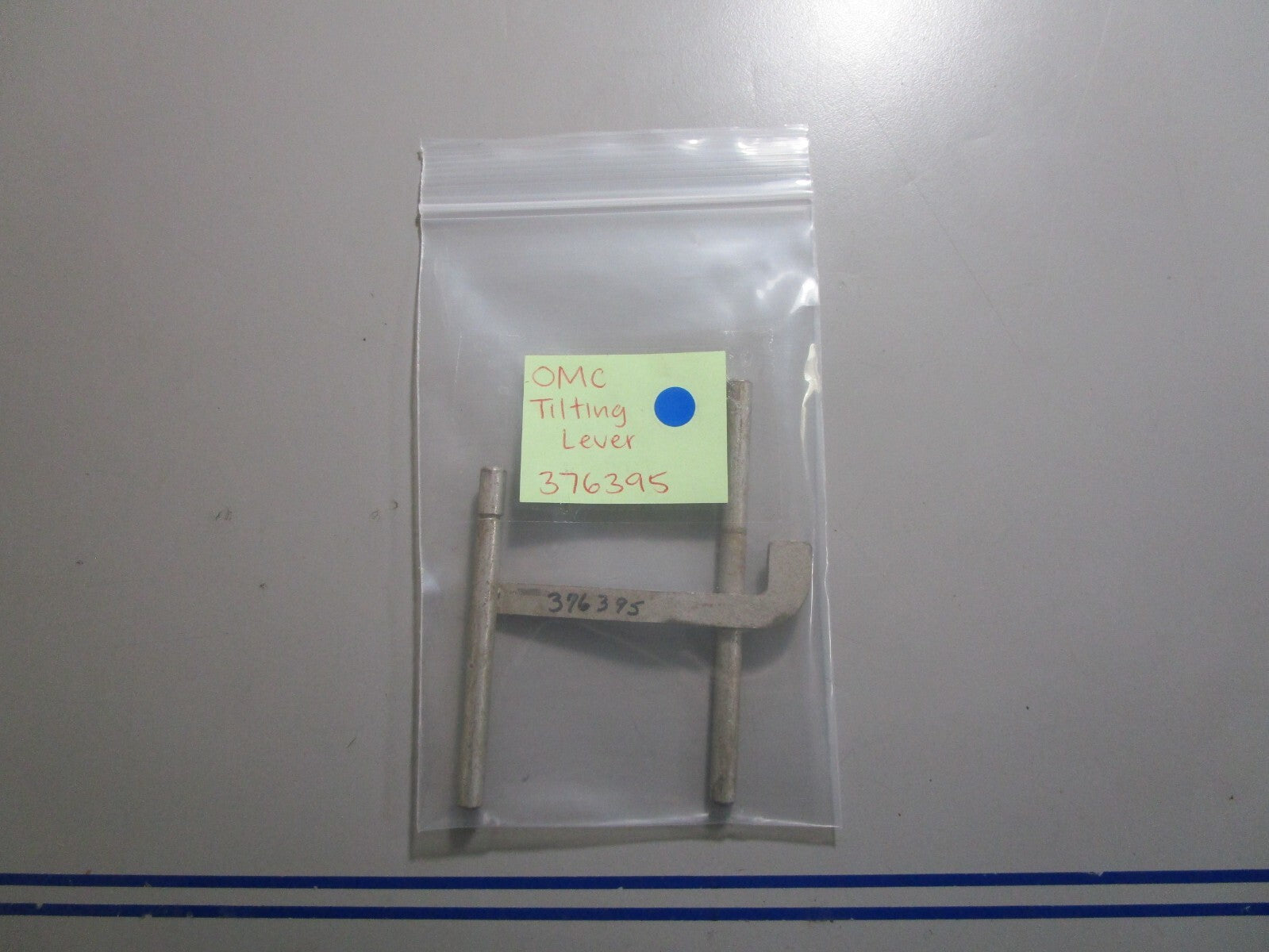 *NEW OEM* 0810 OMC Johnson Evinrude Tilting Lever 376395 0376395