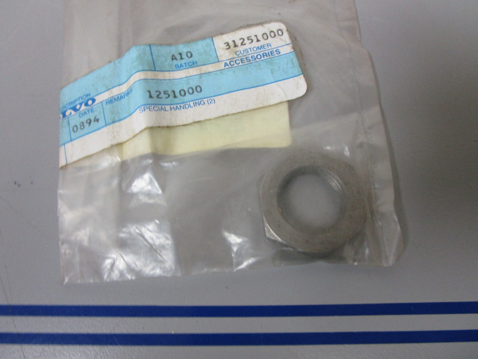 *NEW OEM* 0810 Volvo Penta Nut 191701