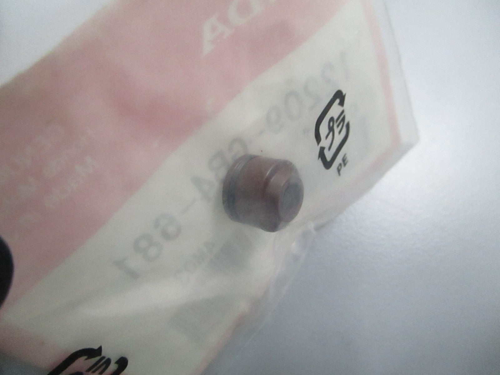 *NEW OEM* 0810 Honda Valve Stem Seal 12209-GB4-681