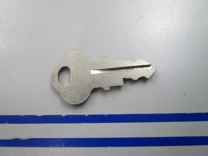 NEW OEM 501578 0501578 OMC Johnson Evinrude KF63 Ignition Key 0810