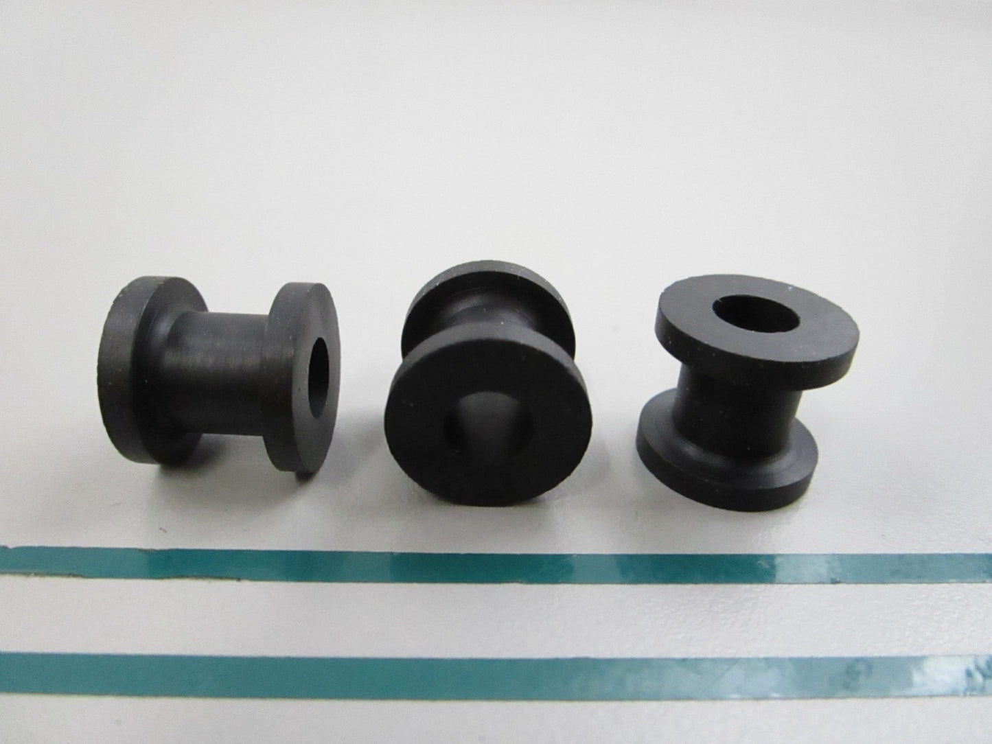 NEW OEM (LOT OF 3) 25-857101 Mercury Quicksilver Grommet 0810