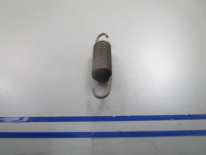 *NEW OEM* 0810 OMC Johnson Evinrude Spring 338489 0338489