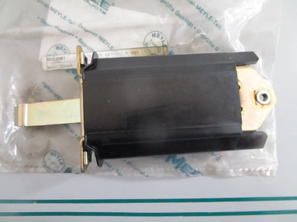 NEW OEM 1267200518 Mercedes-Benz Door Check 0820