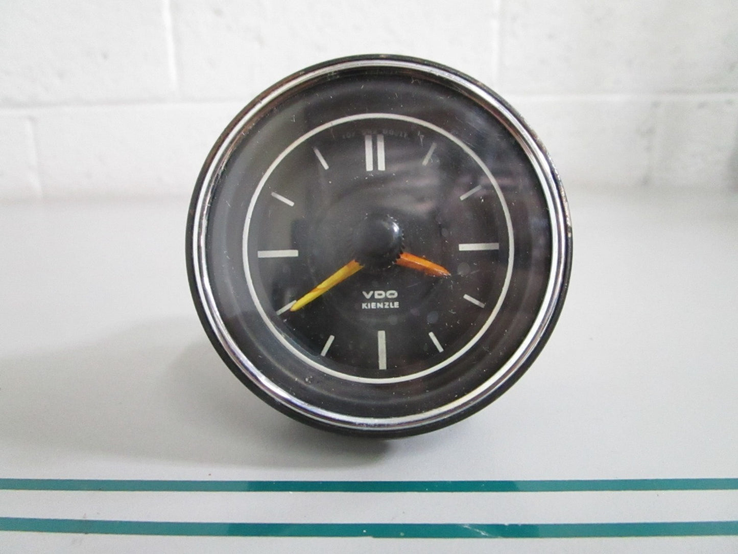 NEW OEM 1075420011 Mercedes-Benz Clock 0820