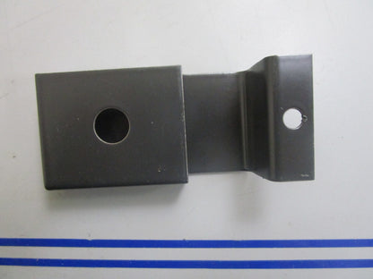 *NEW OEM* 0820 Volvo Penta Bracket 9514183