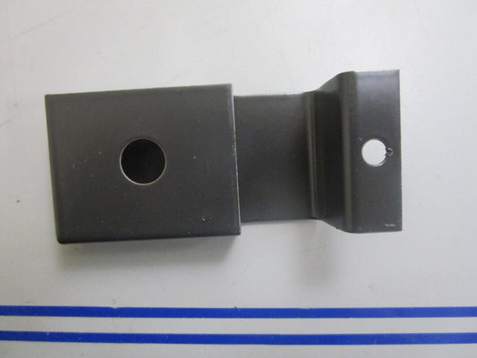 *NEW OEM* 0820 Volvo Penta Bracket 9514183