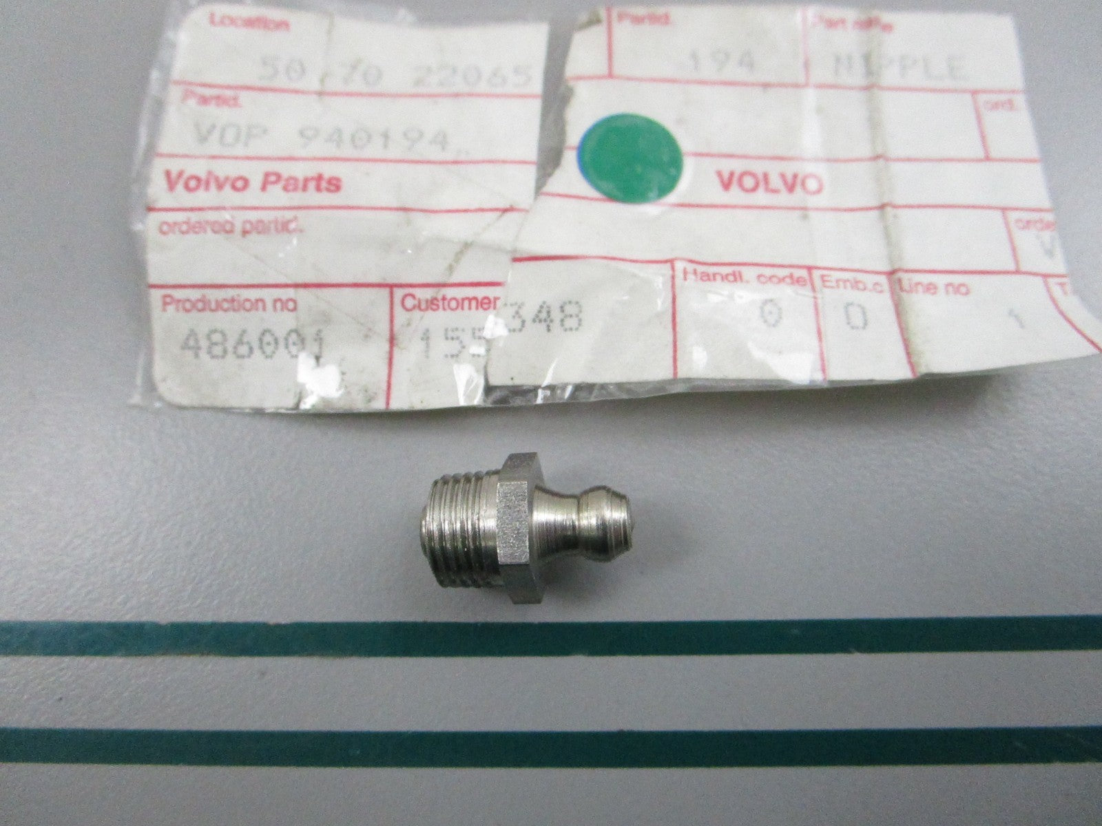 NEW OEM 940194 Volvo Penta Lubricating Nipple 0810