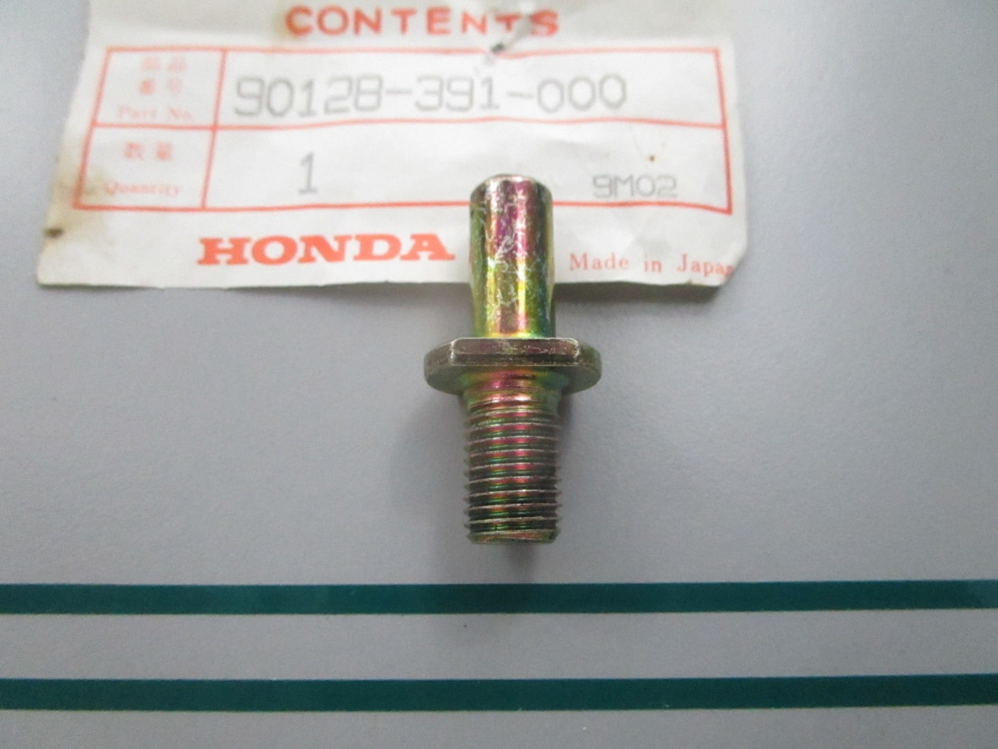 NEW OEM 90128-391-000 Honda Driven Sprocket Fixing Bolt 0810