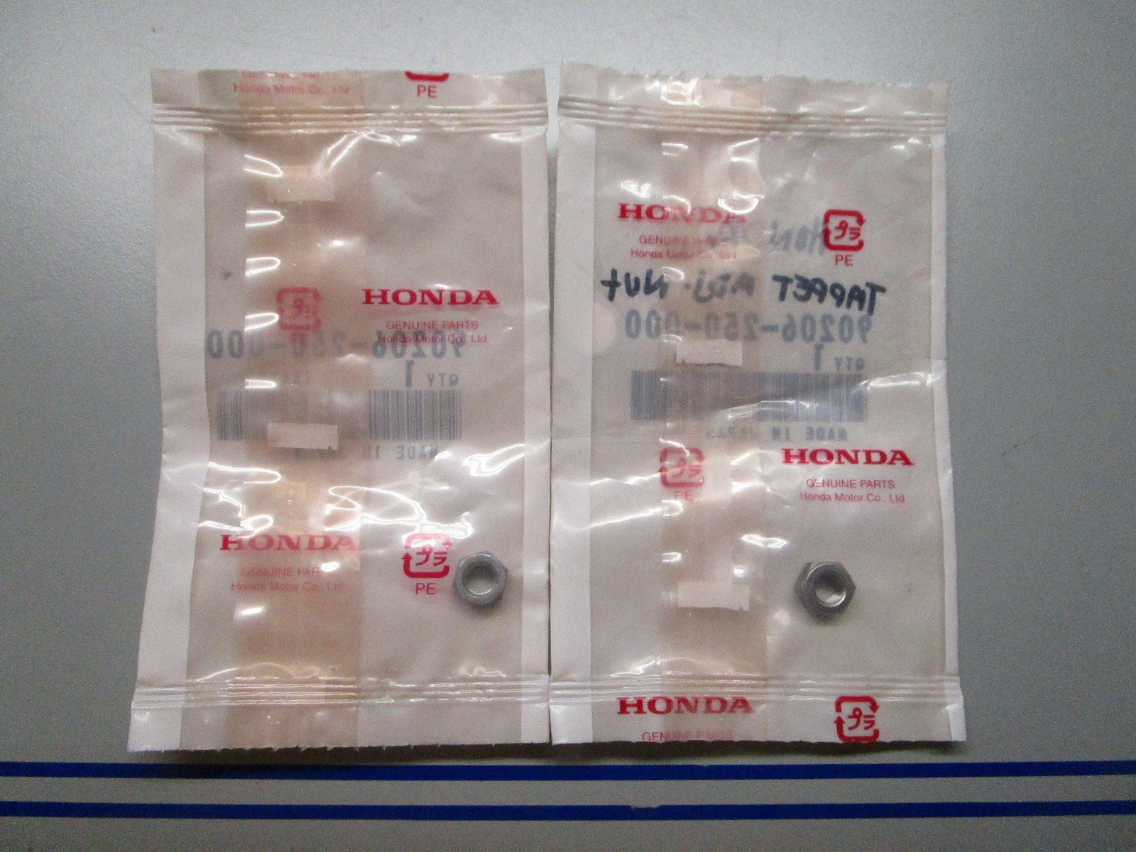 *NEW OEM* (LOT OF 2) 0810 Honda Tappet Adjuster Nut 90206-250-000