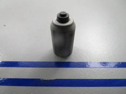 *NEW OEM* 0810 OMC Johnson Evinrude Valve Core 389000 0389000