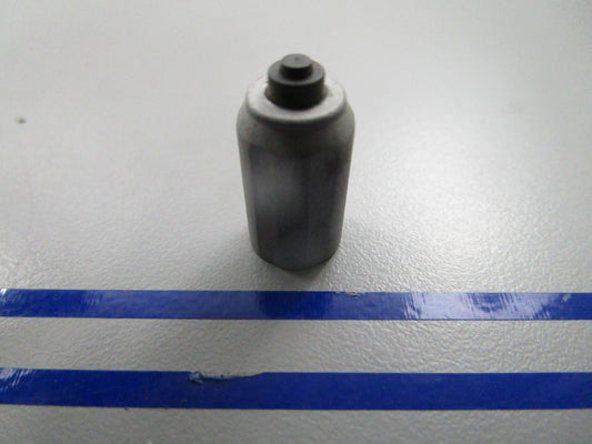 *NEW OEM* 0810 OMC Johnson Evinrude Valve Core 389000 0389000