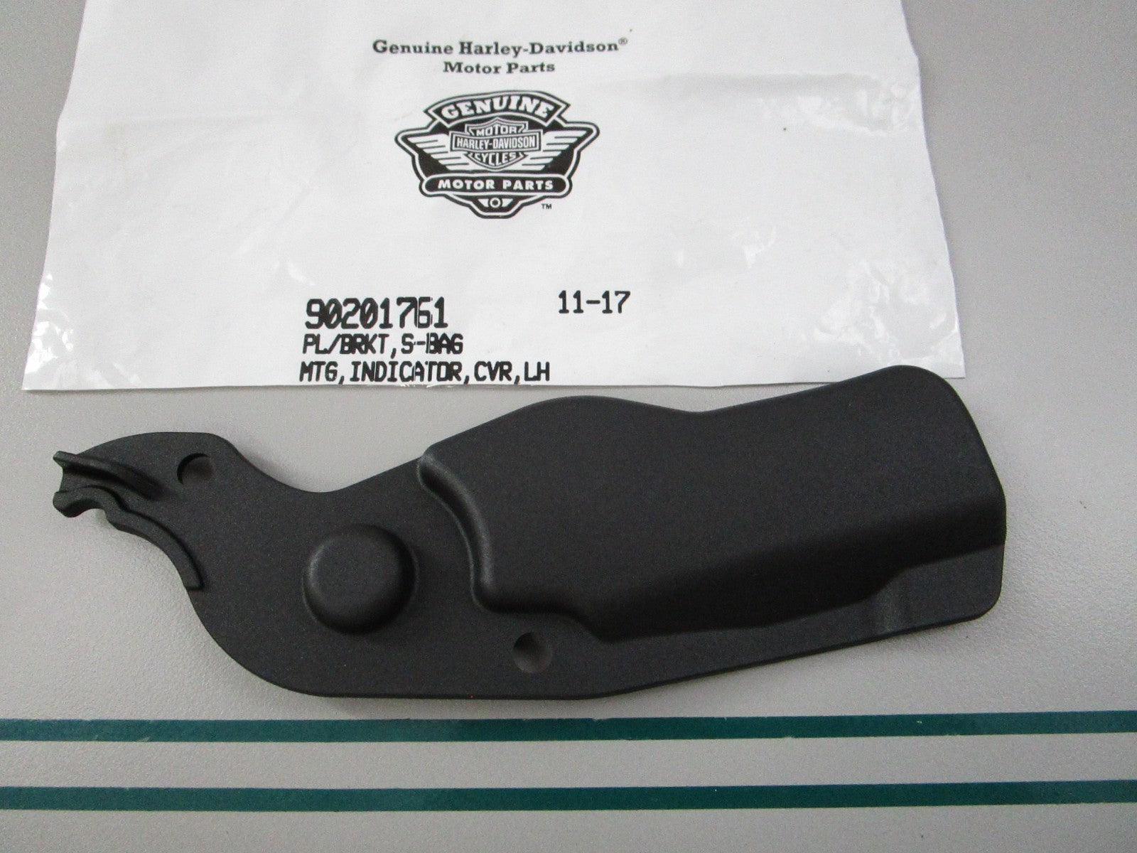 NEW OEM 90201761 Harley Davidson Bracket 0810