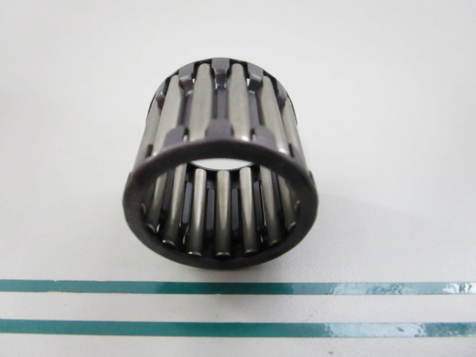 NEW OEM WJ182420 Federal Mogul Needle Bearing 0810