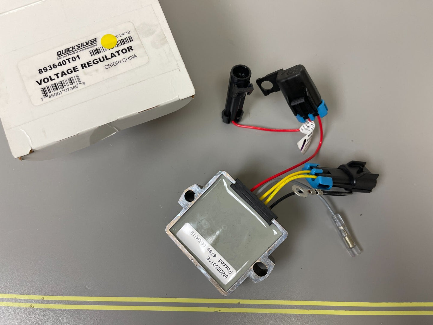 *NEW OEM* 0720 Mercury Quicksilver Voltage Regulator 893640T01