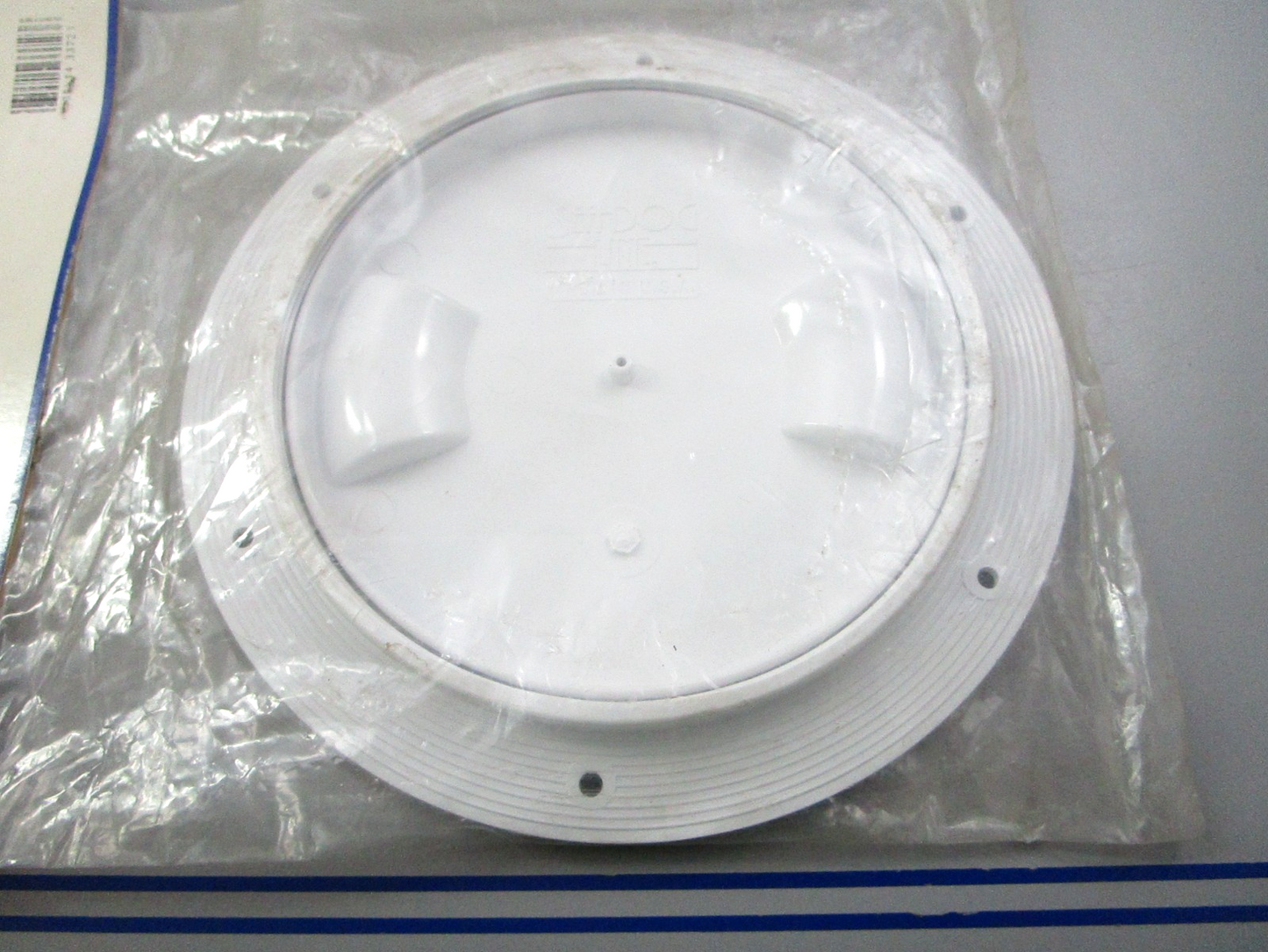 NEW 337160-1 Sea-Dog ABS Screw Out 6" Deck Plate 0810
