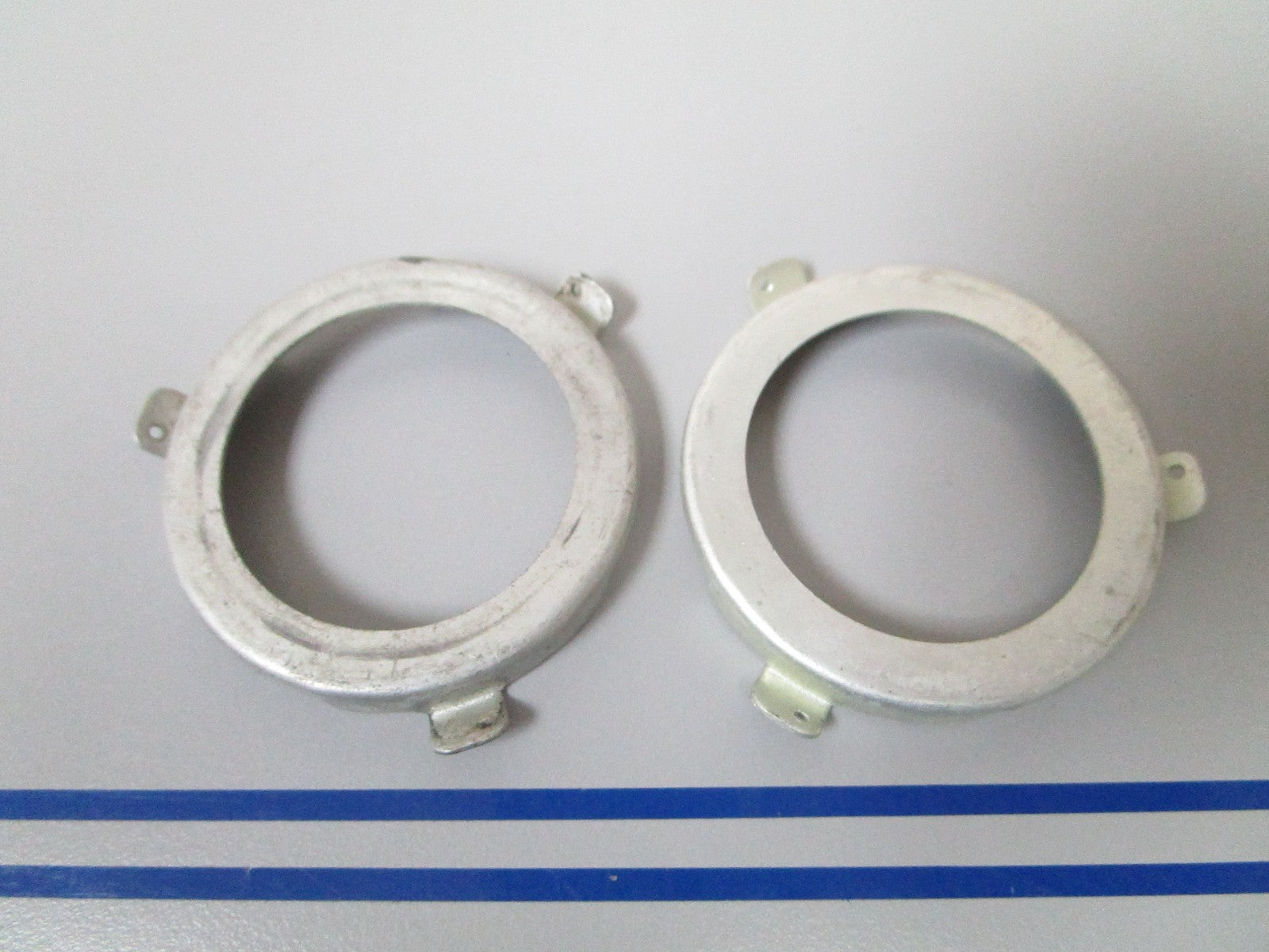 NEW OEM (LOT OF 2) 202114 0212114 OMC Johnson Evinrude Starter Cup 0810