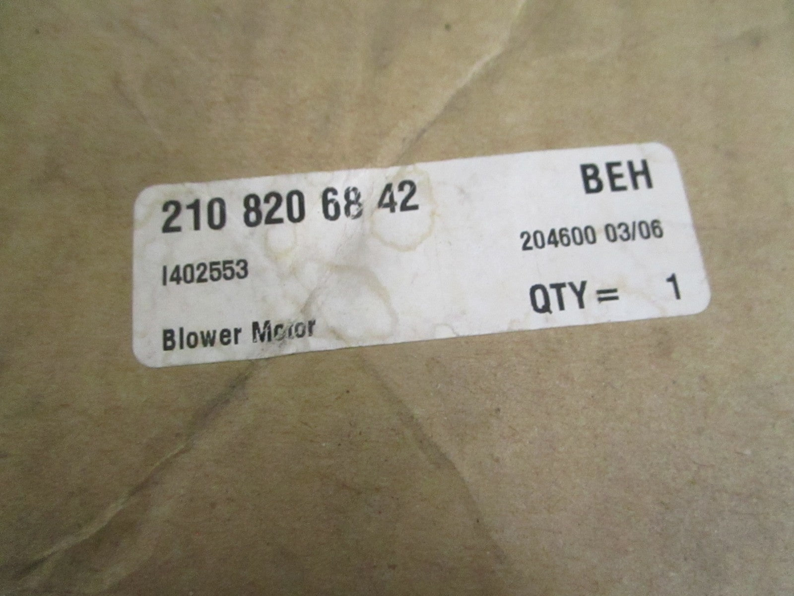 NEW OEM 2108206842 Mercedes-Benz Behr Blower Motor 0820